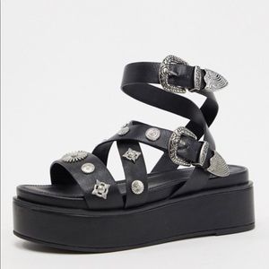 ISO*** Tyler Chunky Western Flatform